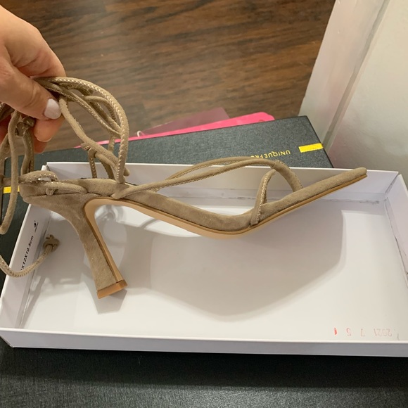 Strappy heels - Picture 3 of 4